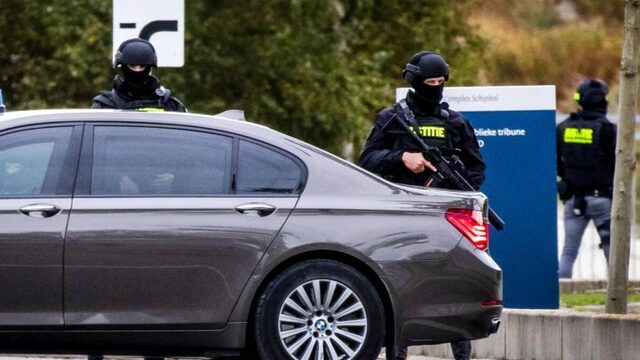 Politiebureaus Amsterdam vanaf de avond dicht door personeelsgebrek