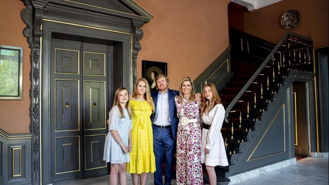 Koning kan eindelijk rustig van eigen verjaardag genieten: 'Als het meezit blijft het bij deze ene keer'
