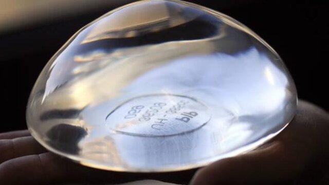 Podcast De Dag: Waarom slecht toezicht op implantaten een wereldwijd probleem is