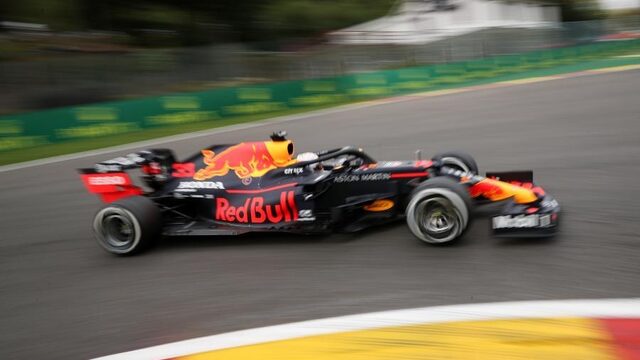 Verstappen na eerste trainingen op Spa: 'Goed aan het weekend begonnen'