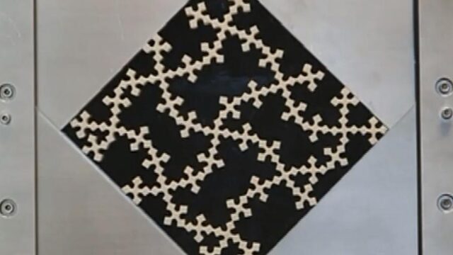 Dit bijzondere materiaal vouwt zichzelf op