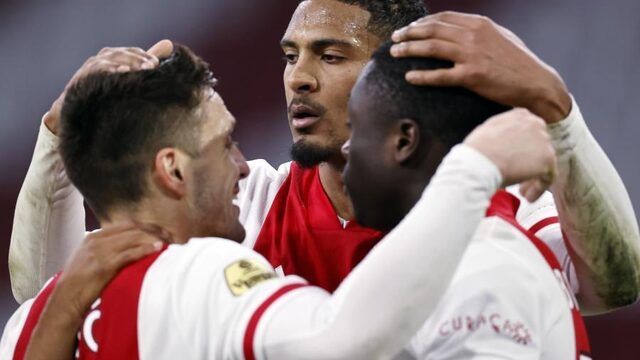 Ajax voorkomt in slotfase gezichtsverlies tegen Willem II