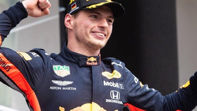 Verstappen wint chaotische en kletsnatte Grand Prix van Duitsland