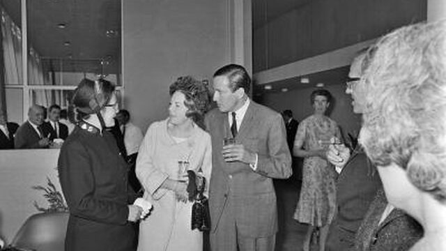 Deze Dag Toen: Beatrix trekt vermomd met Leger des Heils door Amsterdam