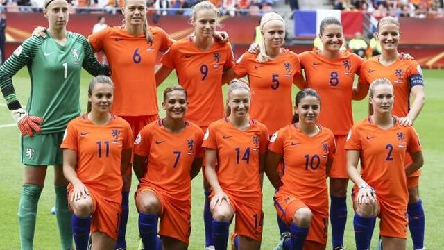 Vandaag op NPO Radio 1: Oranje in kwartfinales en journalistiek in het Vaticaan
