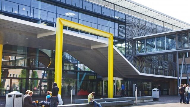 Nieuw collegejaar hoger onderwijs: geen introweek, spreidingsroosters en anderhalve meter