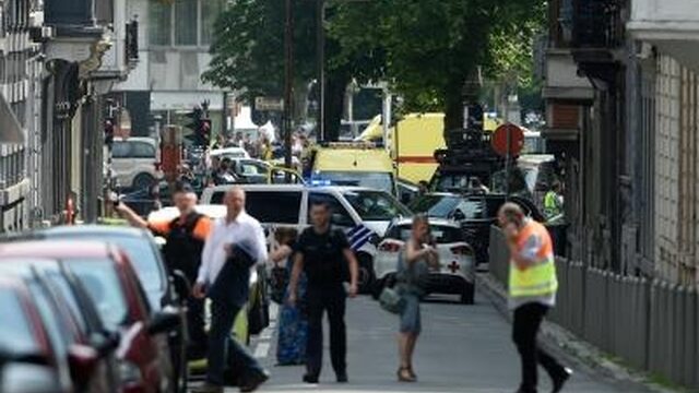 Gevangene met verlof schiet twee agenten en voorbijganger dood in Luik