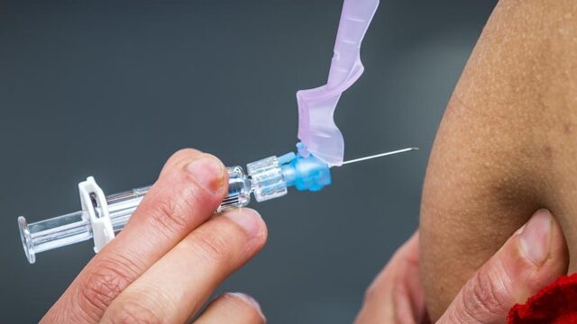 Hier met die vaccins! Komt er een Europees exportverbod?