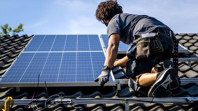 Stand.nl: 'Huiseigenaren moeten vaart maken met de verduurzaming van hun huis'