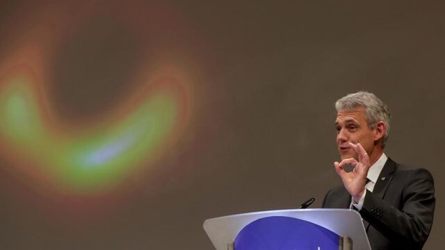 Heino Falcke deelde foto zwarte gat met 4,5 miljard mensen