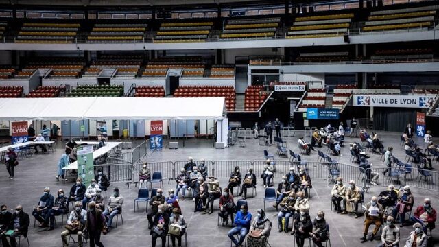 'Coronavaccins binnen een jaar ineffectief door oneerlijke verdeling tussen landen'