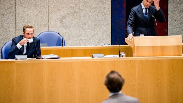 Podcast De Dag: Over de moeizame mondkapjesdiscussie in Nederland