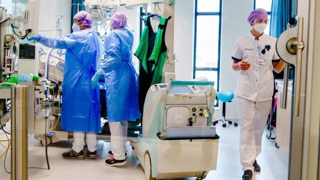 Stand.nl: 'Het kabinet moet nú extra maatregelen nemen om een zorginfarct te voorkomen'