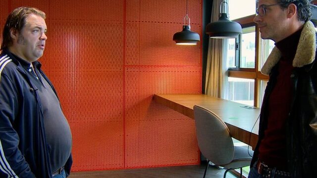 Bureau Sport: 'Advocaat slaat z'n eigen pinautomaat kapot'