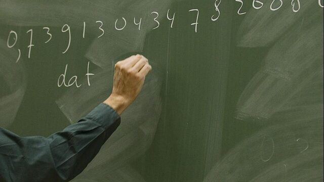 Podcast De Dag: hoe wapent een leraar zich tegen pesterijen en agressie?