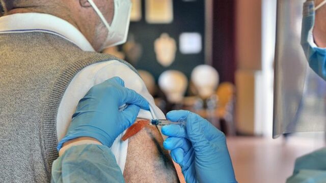 'Zet het leger in bij vaccineren'