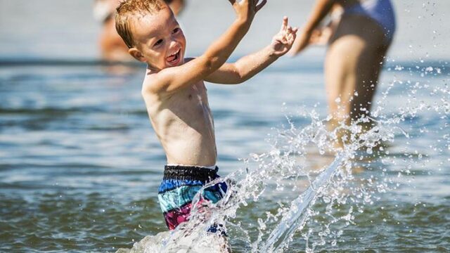 De zwemvaardigheid van kinderen in Nederland moet omhoog
