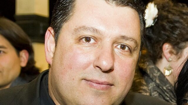 Het kampnummer op de arm van zijn oom maakte grote indruk op Robert Vuijsje