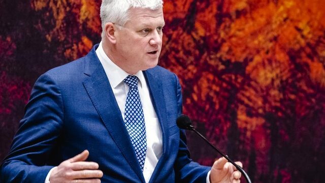 Vertrekkende CDA'er Chris Van Dam: 'Verlies geheel aan onszelf te wijten''