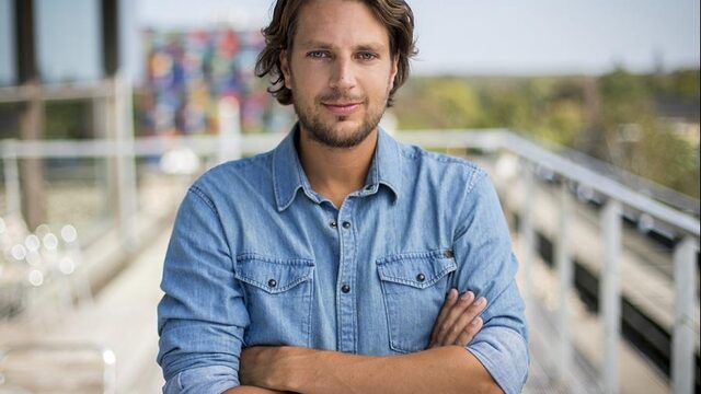 Renze Klamer presenteert 'Dieper in de Nacht' op NPO Radio 1