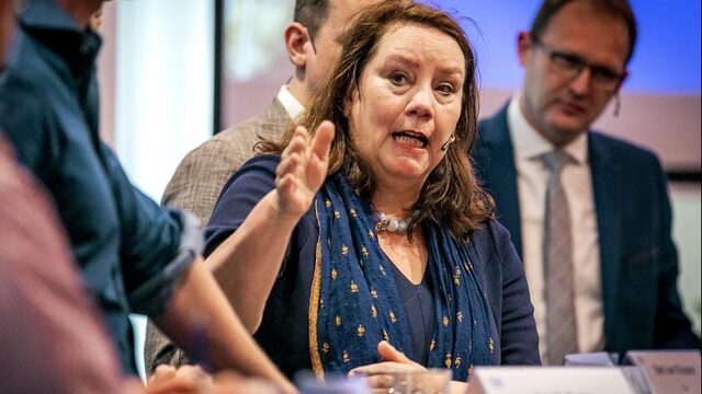 Over twee jaar komt er een Europees minimumloon: vijf vragen aan initiatiefnemer Agnes Jongerius