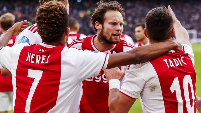 Tiental Ajax klopt PSV