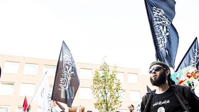 Gemeenten doen maar wat bij aanpak radicalisering