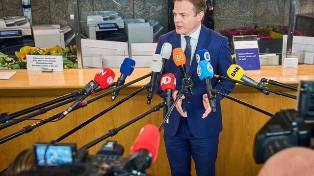 Debat over geopenbaarde formatiestukken verplaatst naar morgen