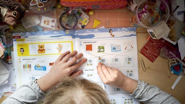 GGZ Psycholoog Tijink vreest achterstanden bij kinderen: 'Opening school goed nieuws voor kinderen'