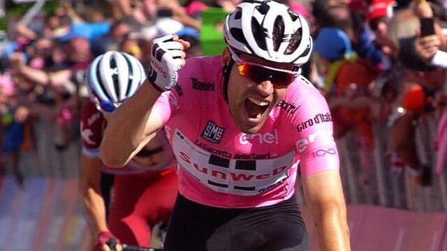 Tom Dumoulin wint veertiende etappe Giro d'Italia