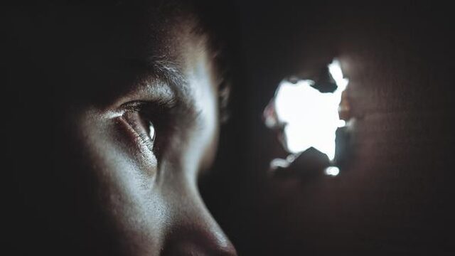 Kan de mens de allerkleinste hoeveelheid licht waarnemen?