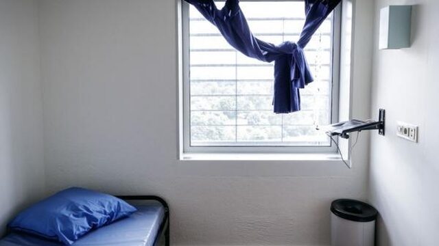 'Met levenslang veroordeel je iemand tot een zinloos bestaan'