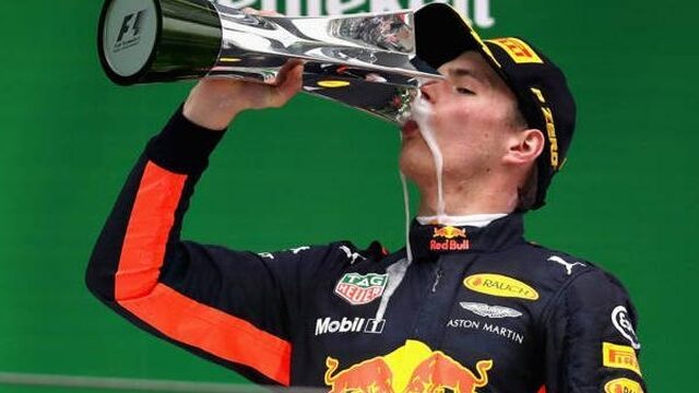 Verstappen verovert derde plek in de Grand Prix van Shanghai