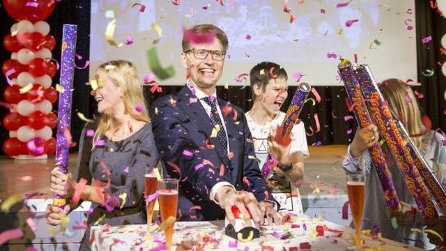 Sander Dekker geeft op NPO Radio 1 startschot voor nieuw schooljaar