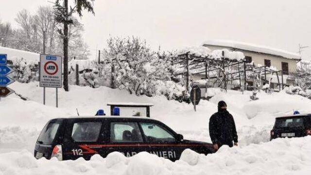 Mogelijk 30 doden na lawine in Italië