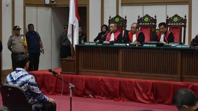 Twee jaar cel voor christelijke gouverneur Jakarta