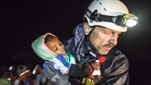 Deze kinderen worden vanuit Afrika de Middellandse Zee op gestuurd