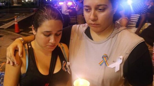 'Publiceer geen bloederige details over aanslagen in Orlando'