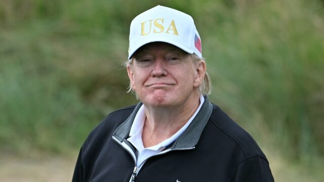 Halfjaar tweede termijn Trump: 'De democratische rechtsstaat wordt afgebrokkeld'