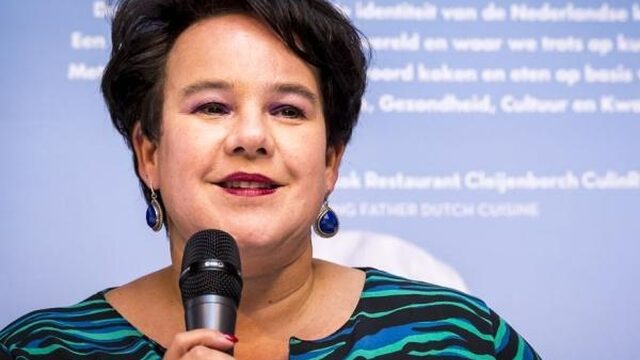 Staatssecretaris Dijksma: 'Alle hens aan dek voor de NS om de kwaliteit hoog te houden'