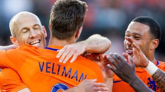 Gretig Oranje walst over slap Ivoorkust heen