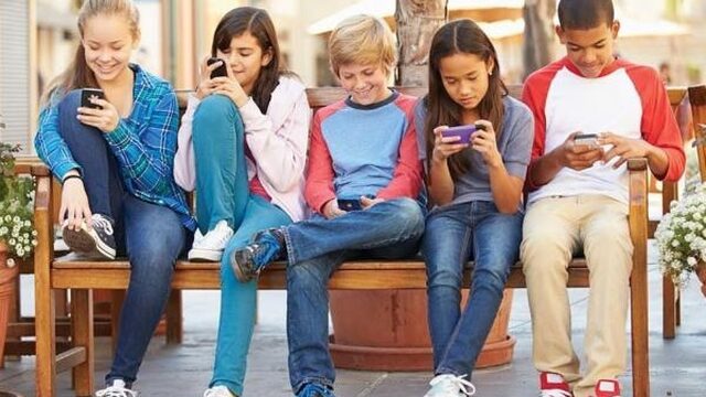 Dit is wat media met kinderen doen