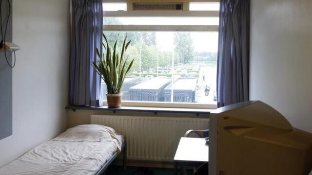 Tbs'ers in kliniek De Kijvelanden staken