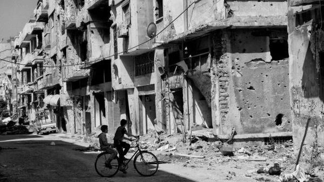 Fotograaf Eddy van Wessel probeert het onoverkomelijke leed in Syrië vast te leggen