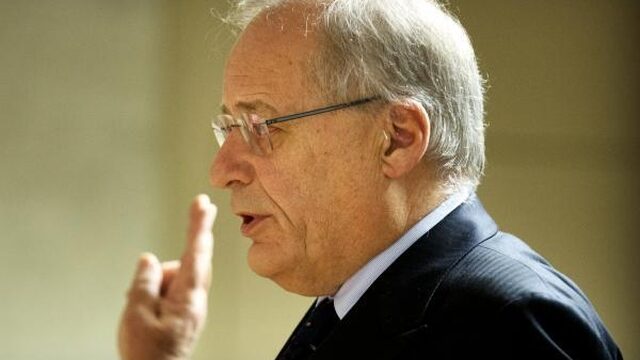 Deetman: ‘Parlementair onderzoek naar misbruik katholieke kerk heeft geen zin’