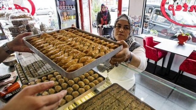 'Ruil Tweede Pinksterdag in voor het Suikerfeest'