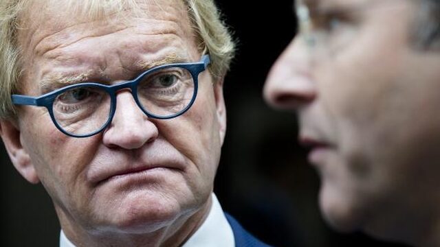 'Dijsselbloem, bedrijf je hobby'tje niet al te openbaar'