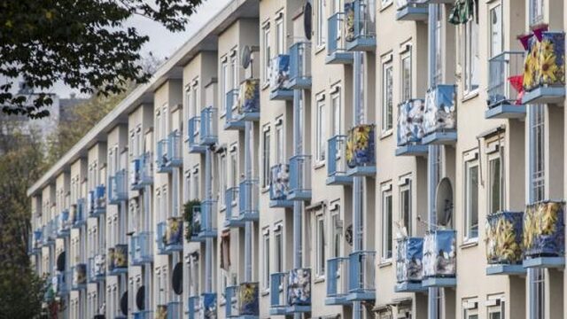 'Woningcorporaties zijn gierig, ze zitten hun stuivers te poetsen'