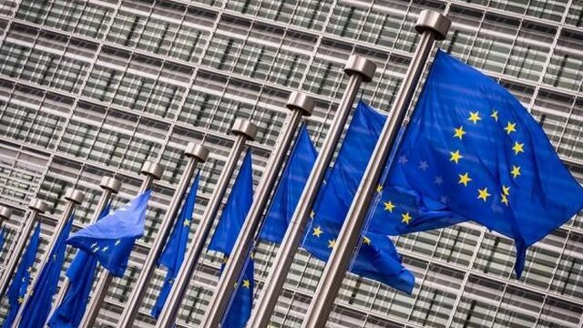 ‘Ik voel me een blanke slaaf van Europa’