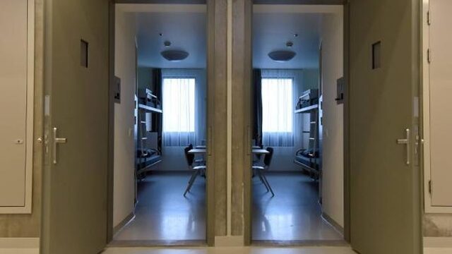 Gevangene krijgt pasje voor eigen cel in grootste bajes van Nederland